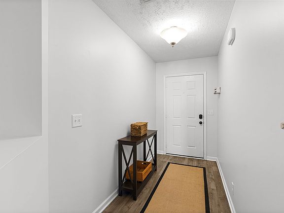 5th image of 3441 Donerail Cir