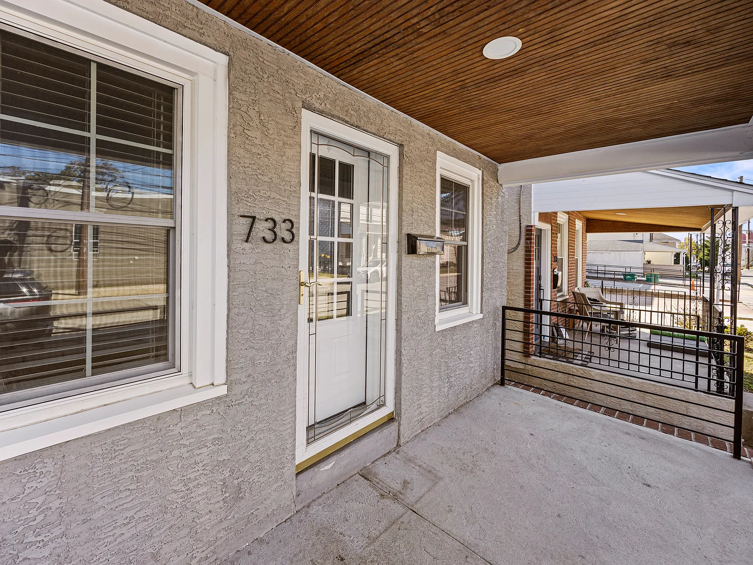 2 bed, 1.5 bath, 1203 sqft, $2,995 — Photo 2
