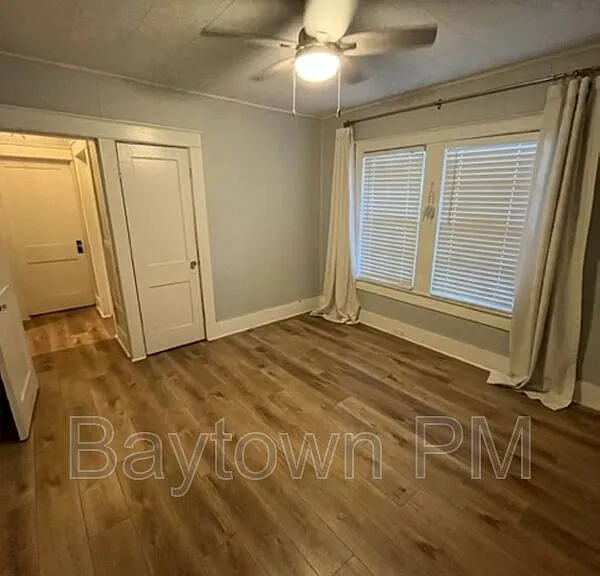 203 W Haya St — Photo 9