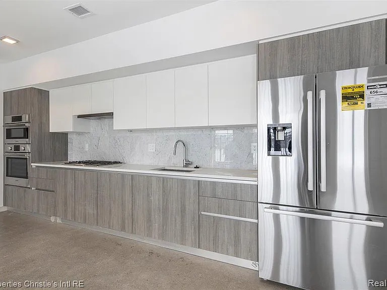 1454 Townsend #26 — Photo 6