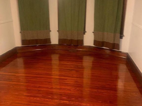 2nd image of 2423 39th St