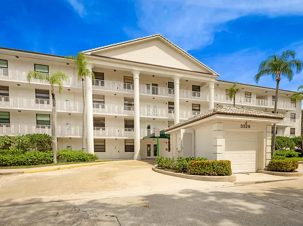 3526 Whitehall Drive #302, West Palm Beach, FL 33401