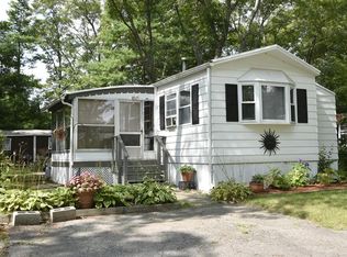 13 Timber Ln, West Wareham, MA 02576