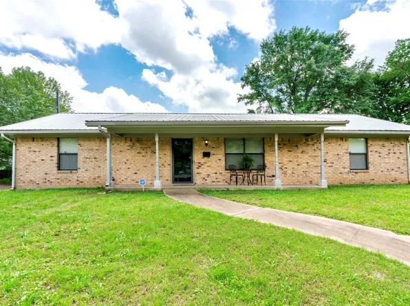 2130 Hubbard St, Paris, TX 75460