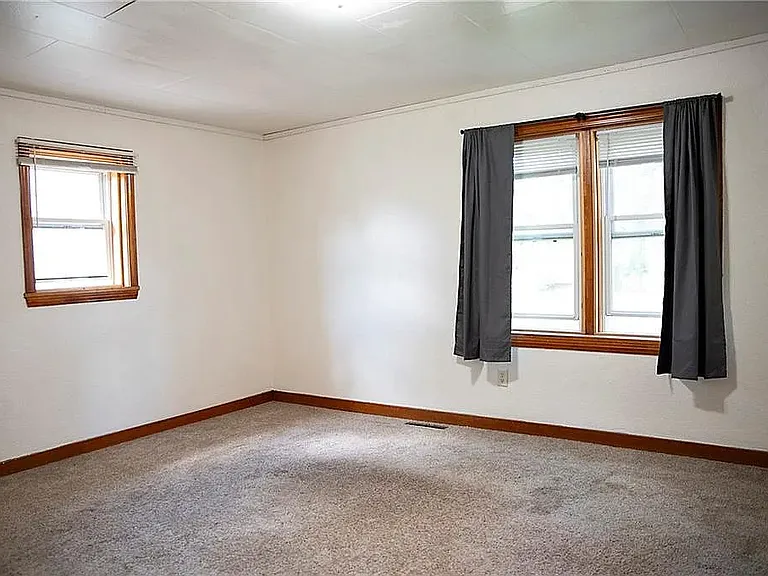 917 Lakeside Ave — Photo 12
