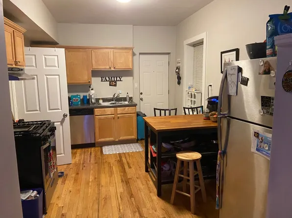 1344 N Bosworth Ave #Gs, Chicago, IL 60642