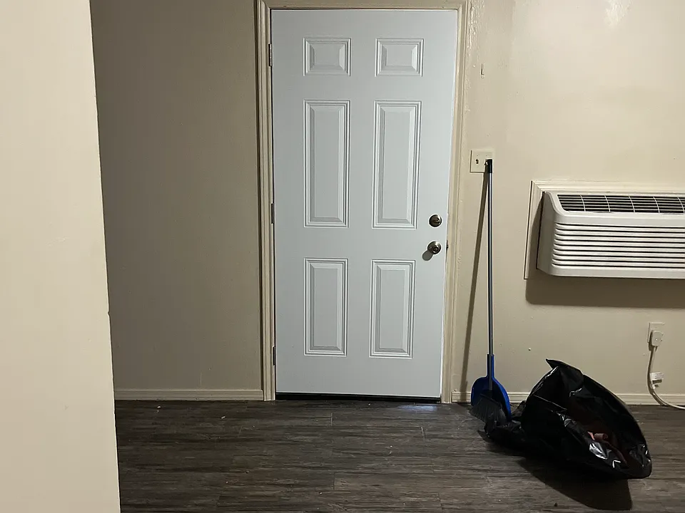 1401 SW E Ave #16
