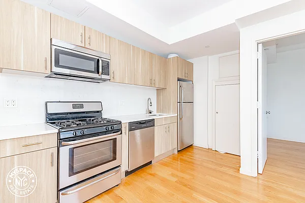 Rented by MySpaceNYC | media 23