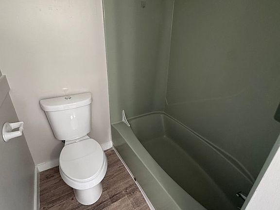 5th image of 196 Central Ave #1