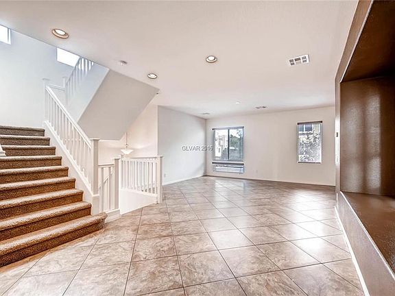 5th image of 9261 Lapeer St