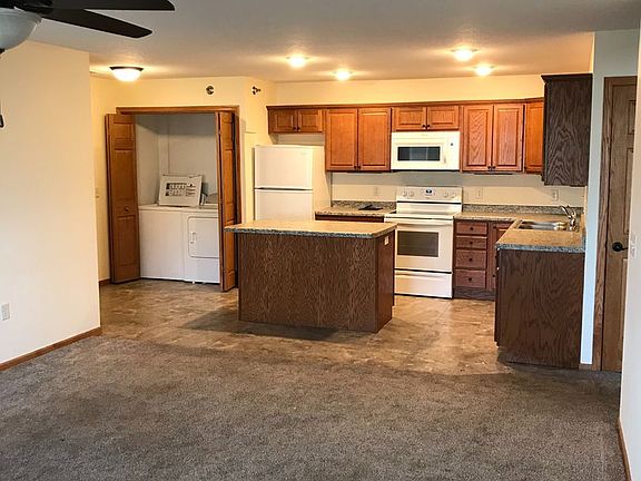 2nd image of 1958 Cypress Ct NE #145