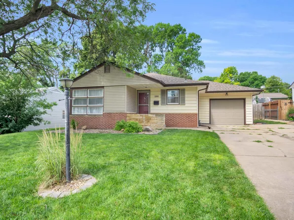 3210 10th Ave #6, Kearney, NE 68845