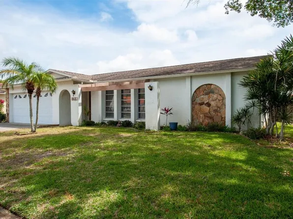 8661 Leona St, Seminole, FL 33772