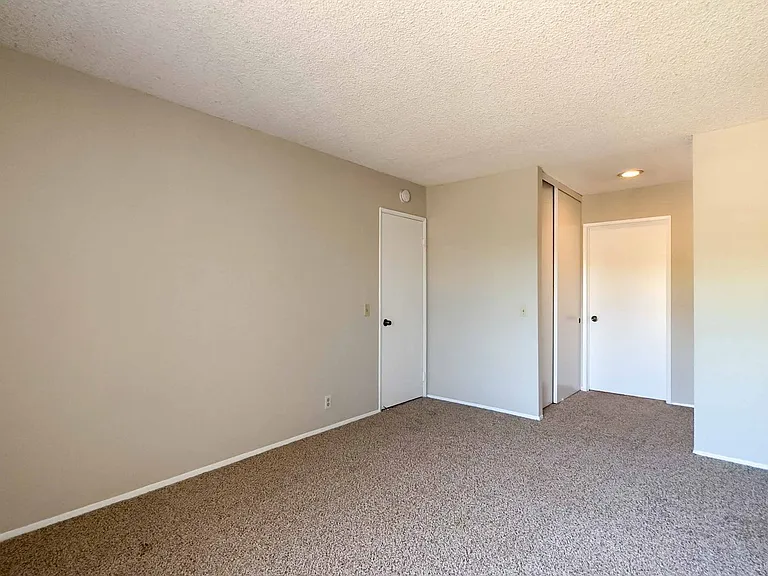 3101 Juniper St — Photo 9
