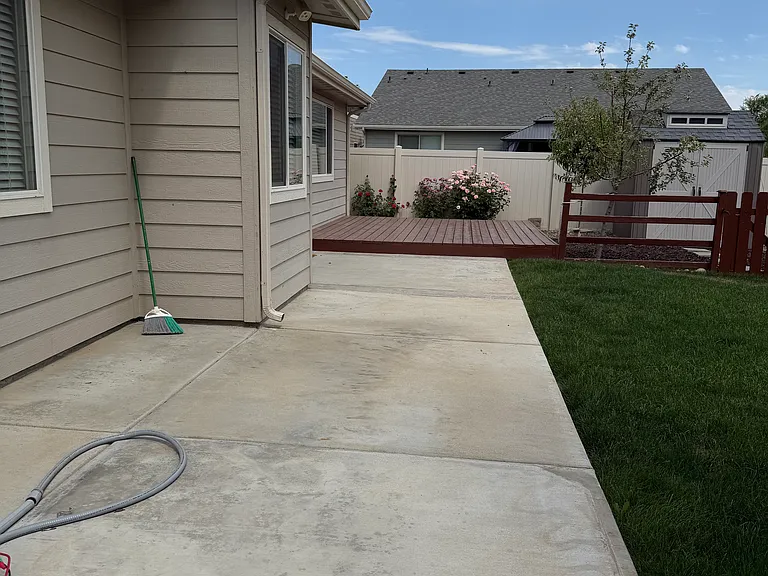 5493 W Los Flores St — Photo 18