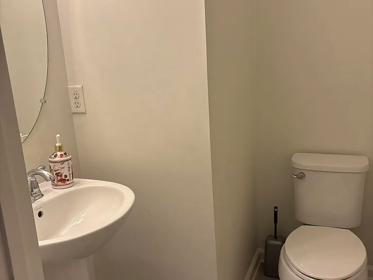 87 Nelson Ln — Photo 8