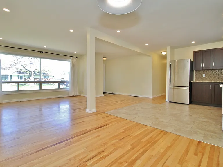 1126 Gateway Rd #1 — Photo 8