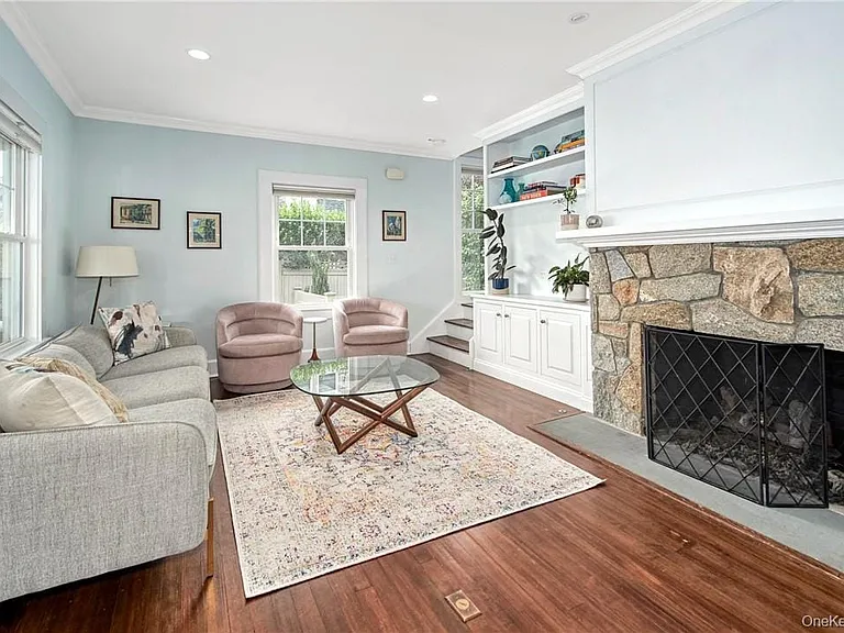 18 Elmwood Ave — Photo 5
