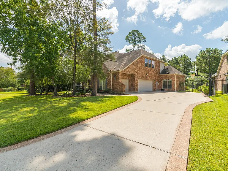 110 S Veilwood Cir — Photo 3