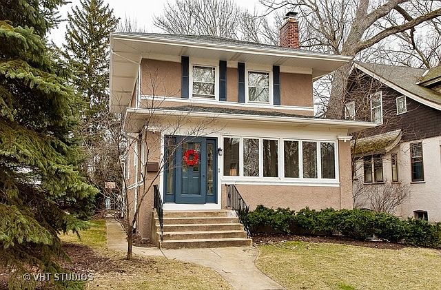 1st image of 124 Woodbine Ave