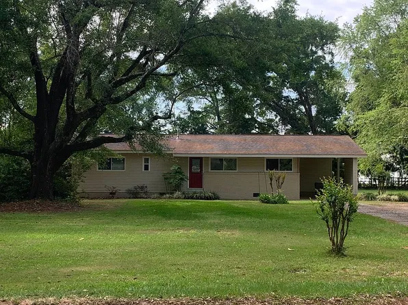 1561 W Kingsfield Rd, Cantonment, FL 32533