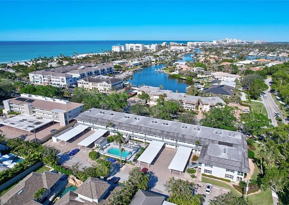 252 Banyan Blvd 252, Naples, FL 34102 Zillow