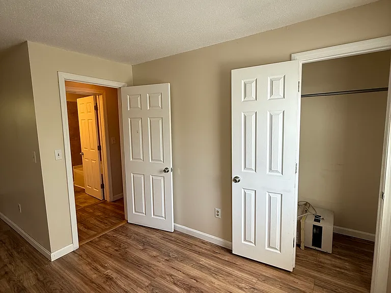 2 Flanders Ct #1 — Photo 18
