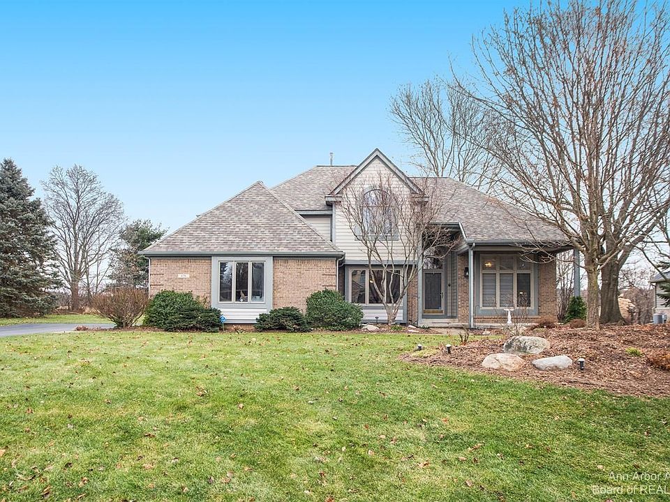1st image of 676 Dornoch Dr
