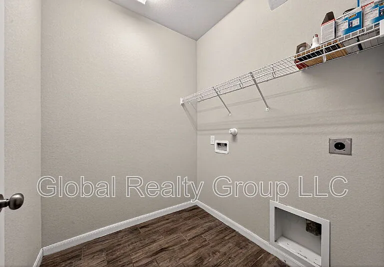 10426 Rosalina Loop — Photo 12