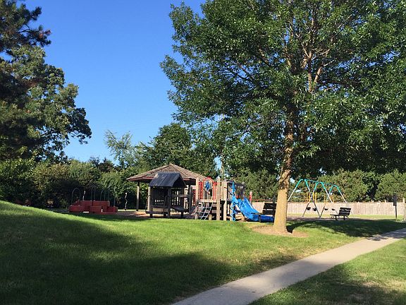 2nd image of 2326 Congressional Ln