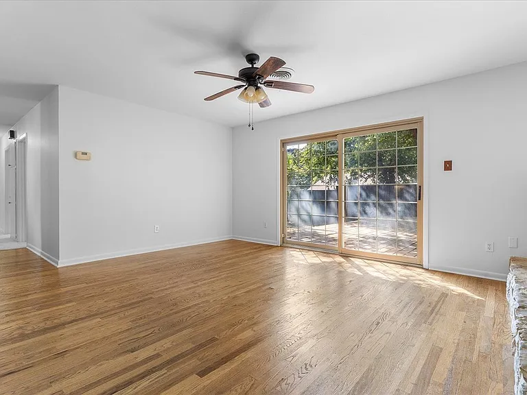 2809 Olympia Dr — Photo 15