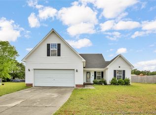 200 Antigua Dr, Raeford, NC 28376