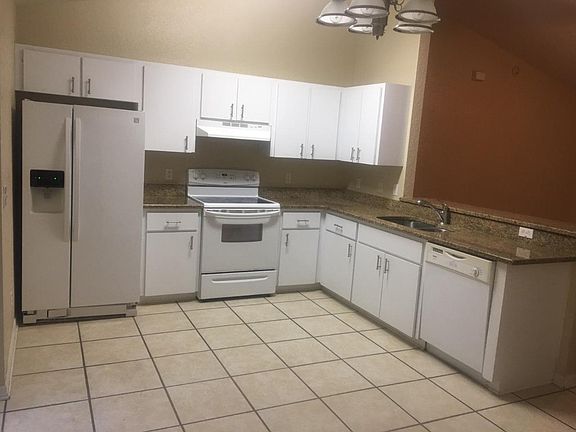 2nd image of 3810 SE 133rd Pl