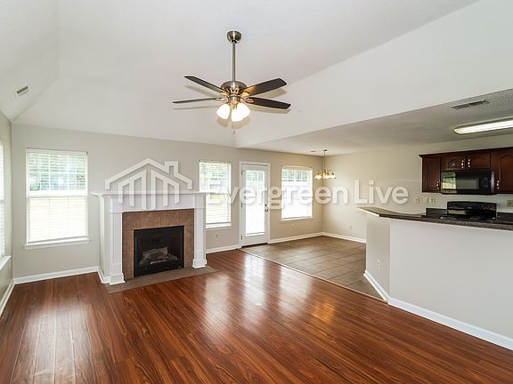 4th image of 6711 Anna May Dr