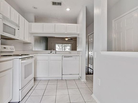 3rd image of 1306 Costa Mesa Dr