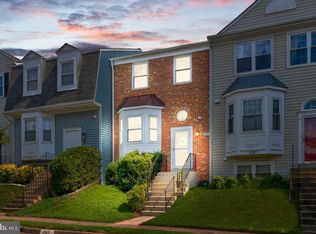 3753 Broomsedge Ct, Fairfax, VA 22033