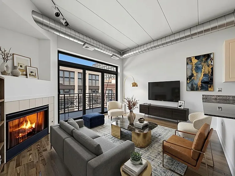 1155 W Madison St #507 — Photo 13