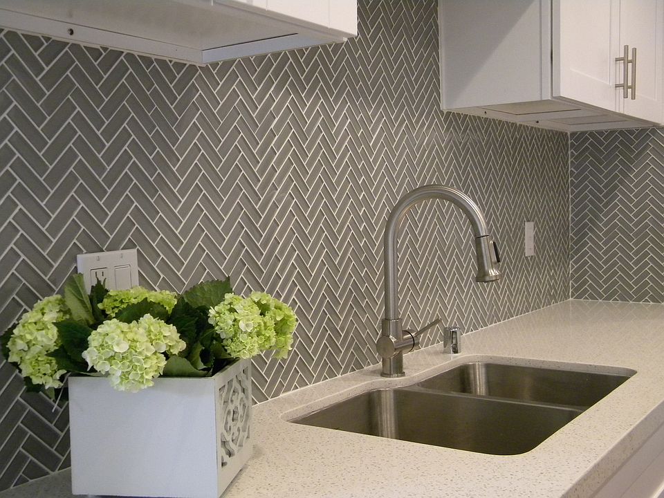 1st image of 3560 Arey Dr APT 1