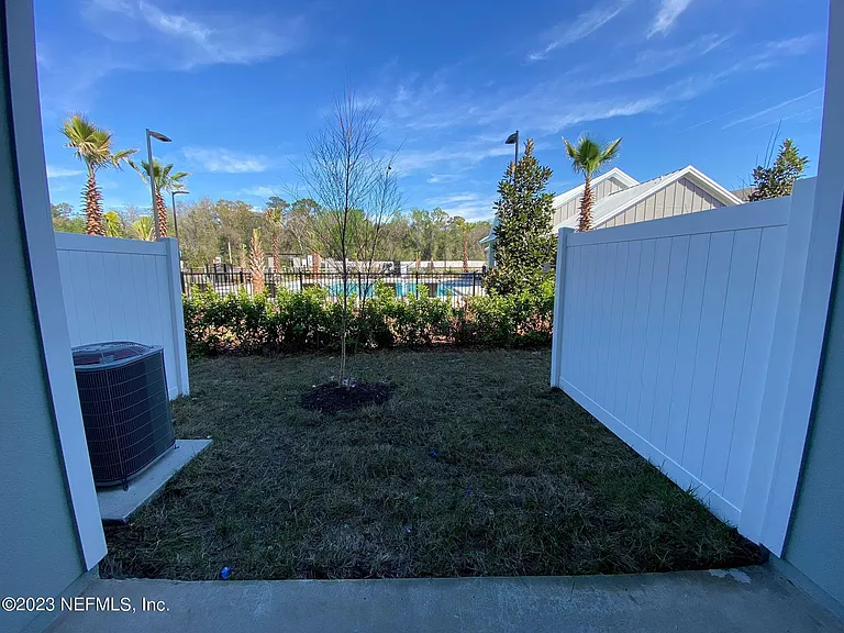 8319 Zenith Cir — Photo 14