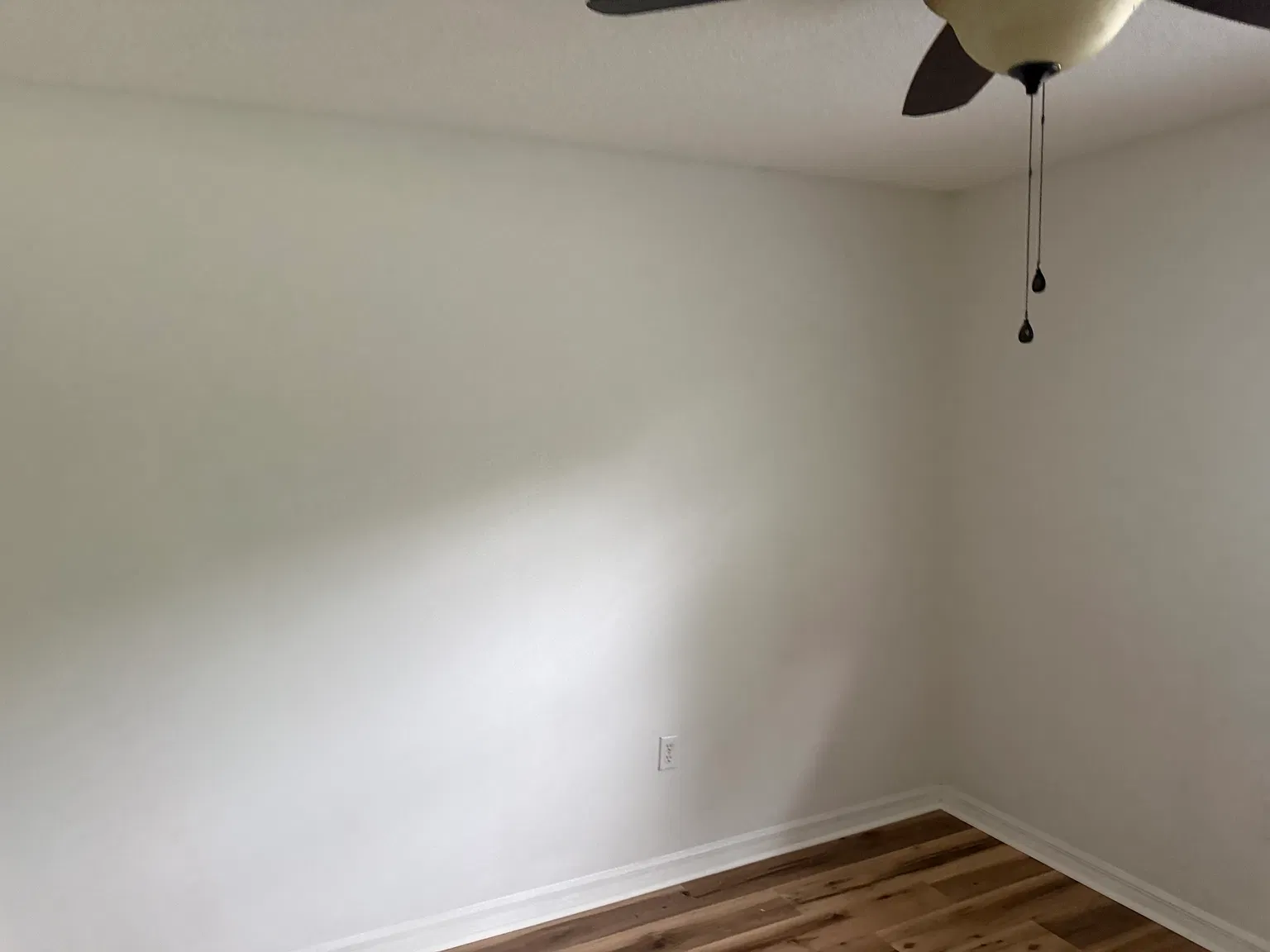 2 bed, 872 sqft, $1,300 — Photo 4