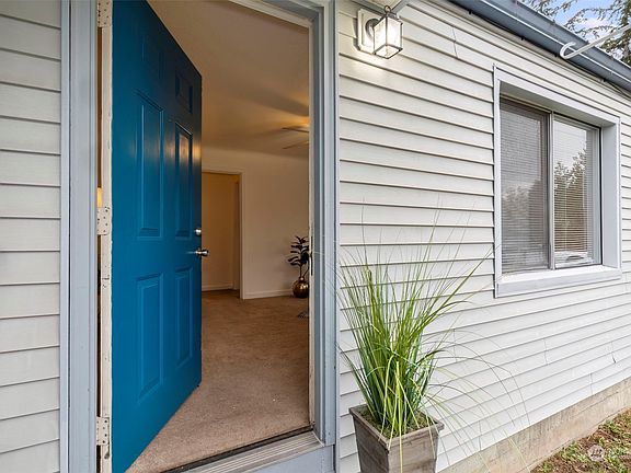 3rd image of 1536 Snyder Avenue