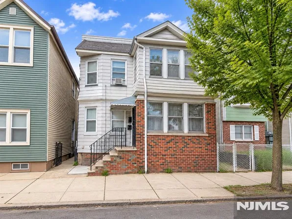 212 John Street, Harrison, NJ 07029