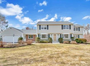 6 Apple Hill Rd, Wilbraham, MA 01095