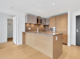 1561 W 57th Ave #802, Vancouver, BC V6P 0H5