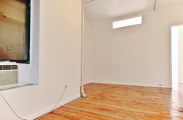 Rented by J Misrahi Realty Corp | media 30