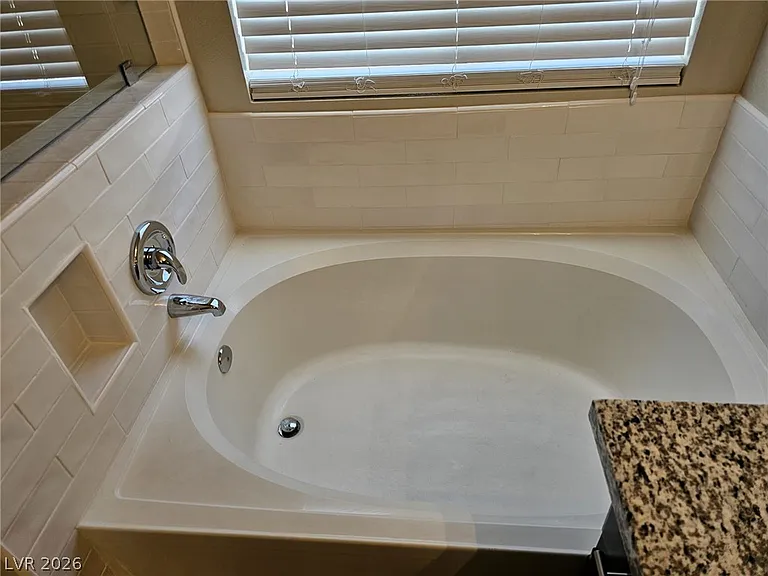 1513 Calle Montery St — Photo 19