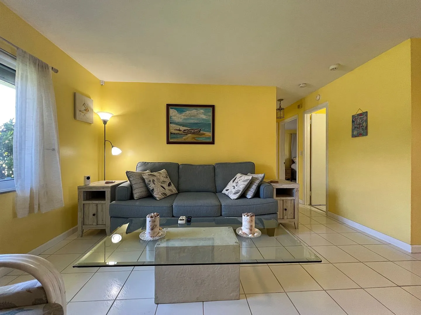 $3,300/month ** Short Term / Seasonal - Furnished ** 2 Bed / 1.5 Bath - Lakefront ** Single Famil... — Photo 4