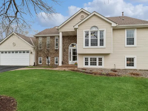 6540 Devonshire Dr, Chanhassen, MN 55317