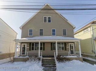 112 E Grove St, Taylor, PA 18517