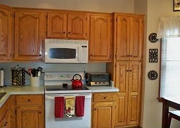 3rd image of 864 Creekside Cres